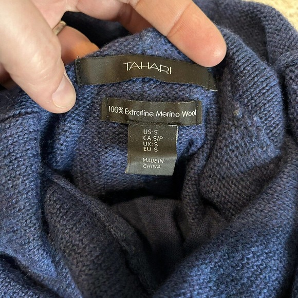Tahari Women's Extra fine Merino Wool Sweater Small Turtleneck Tunic Blue - Picture 11 of 15